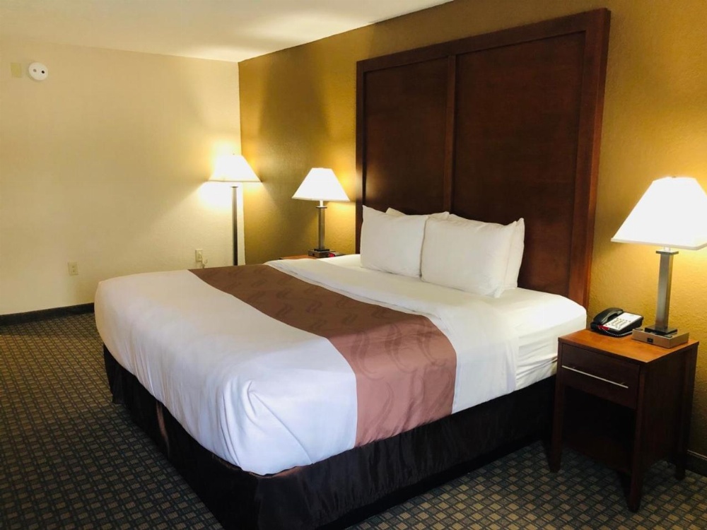 Quality Inn & Suites Heritage Park